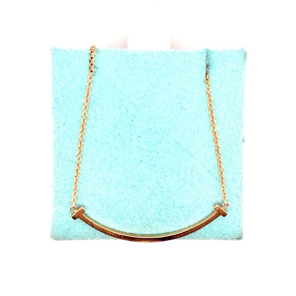 T&Co. 18k Rose Gold Smile Necklace - Picture 2 of 9